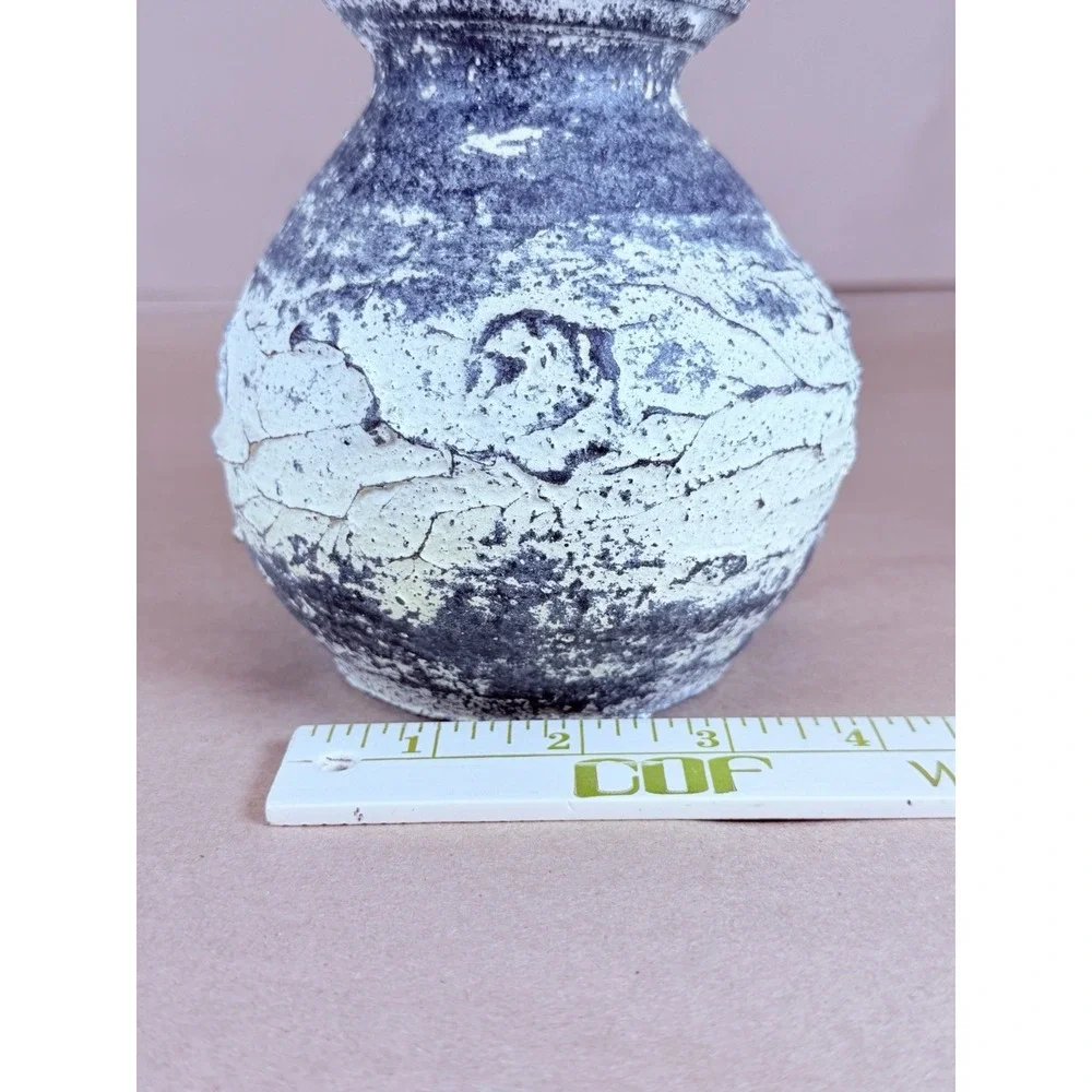Vintage Blue White Crackle Glaze Studio Art Pottery Vase MCM 5.5